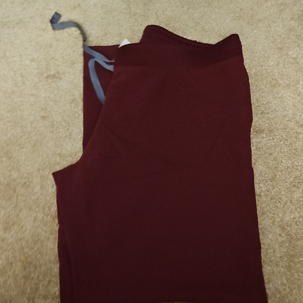 Figs Womens Burgundy Livingston Basic Scrub Pants Medium Petite